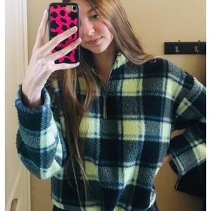 American Eagle NWOT Sherpa quarter zip